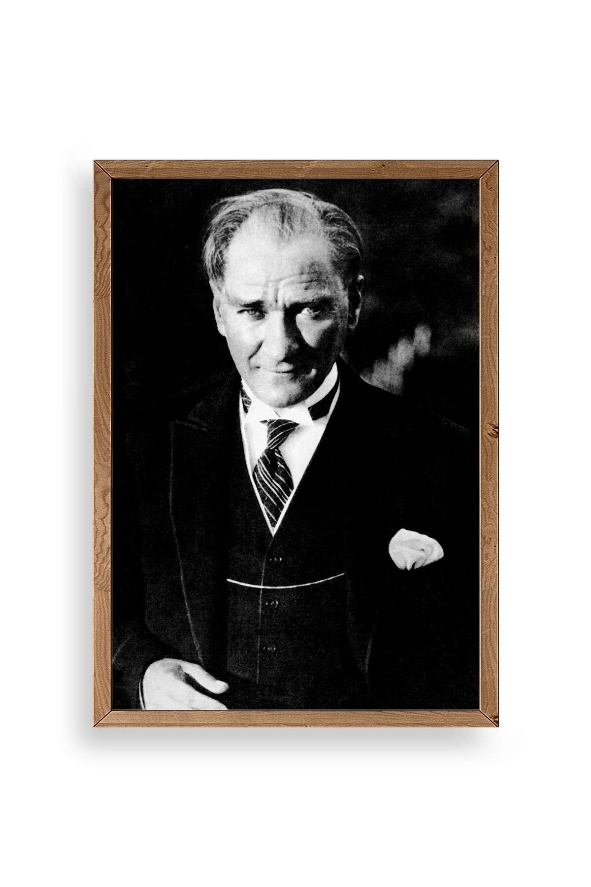 Atatürk Ahşap Çerçeveli Tablo 30 x 42