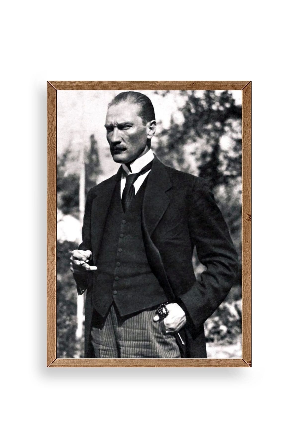 Atatürk Ahşap Çerçeveli Tablo 50 x 70