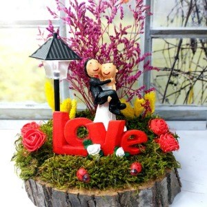 Kütük Teraryum Sevgiliye Hediye Yosunlu Kuru Çiçekli Işıklı Tasarım