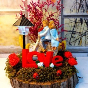 Kütük Teraryum Sevgiliye Hediye Yosunlu Kuru Çiçekli Işıklı Tasarım