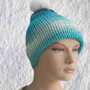 El Örgüsü Doğal Yün ve Akrilik Karışımlı Sıcacık Kış Beresi Mavi Karışık Renk