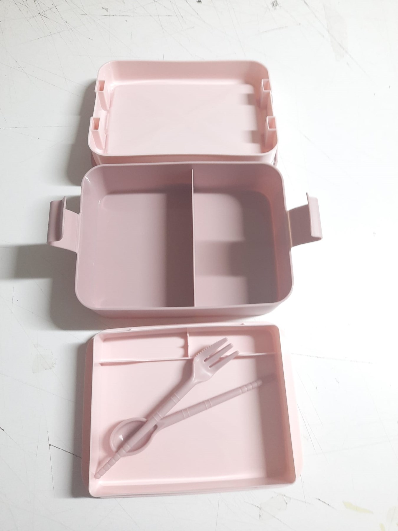 Kulplu Beslenme Kabı  2 Bölmeli Mandallı Diyet Kabı -çatal Kaşık Dahildir