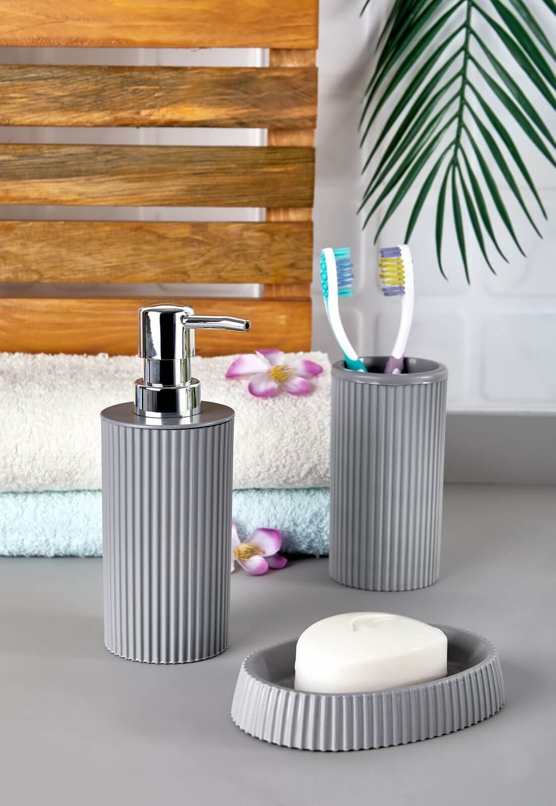 Line 3'Lü Lavabo Seti