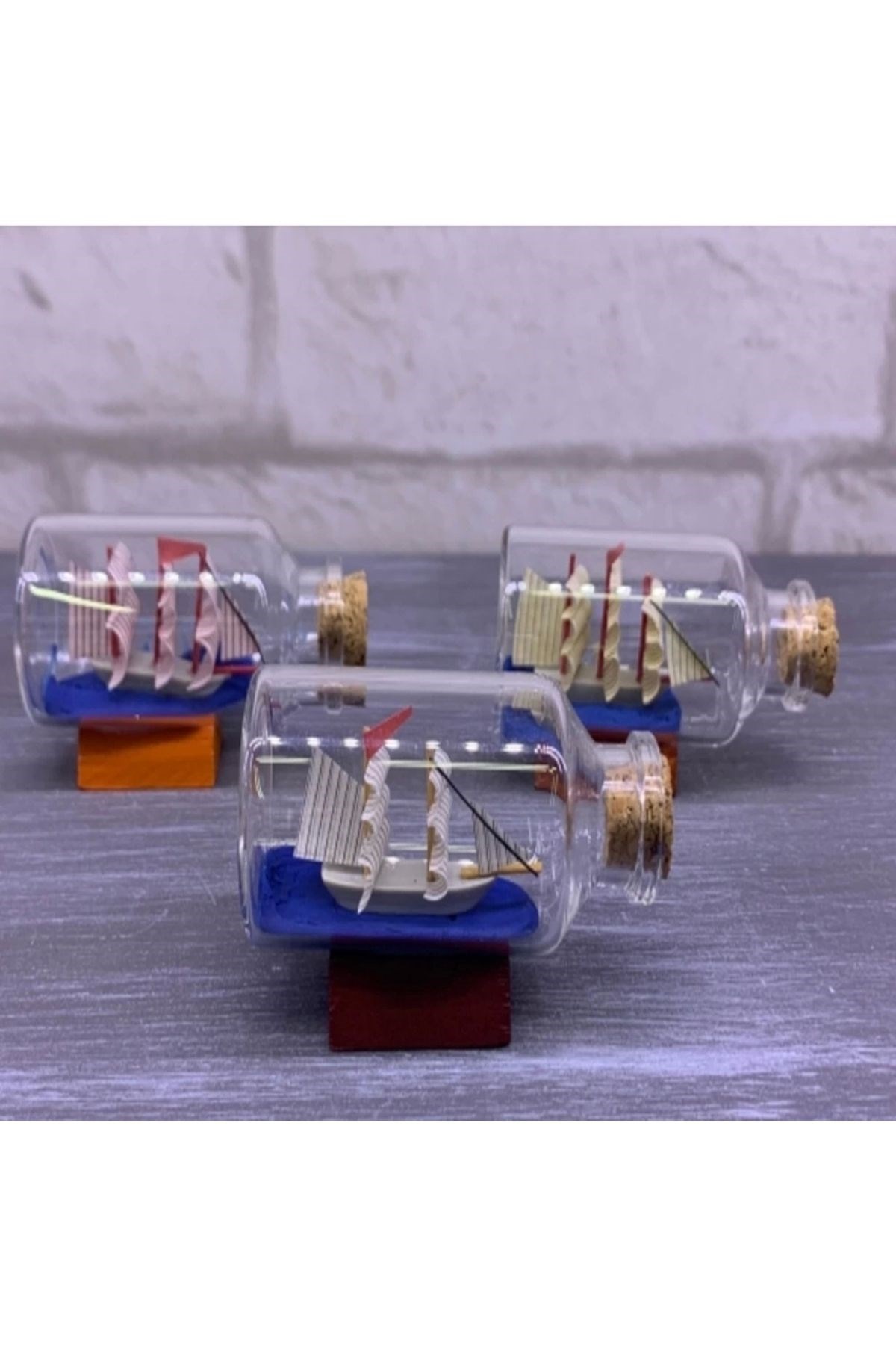 Orta Boy Şişe İçerisinde Gemi Maketi