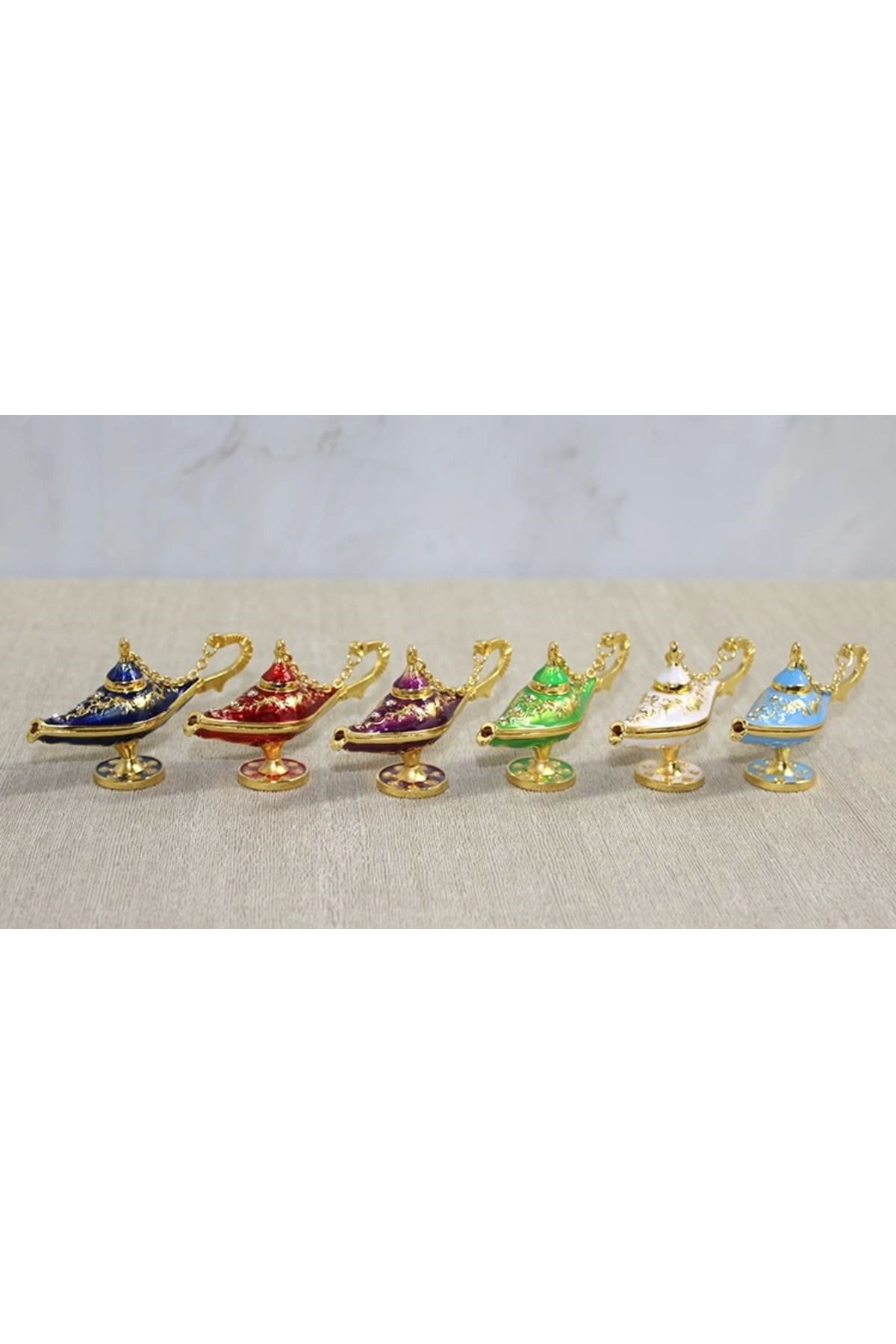 Taşlı Minik Alaatin Sihirli Lambasi  