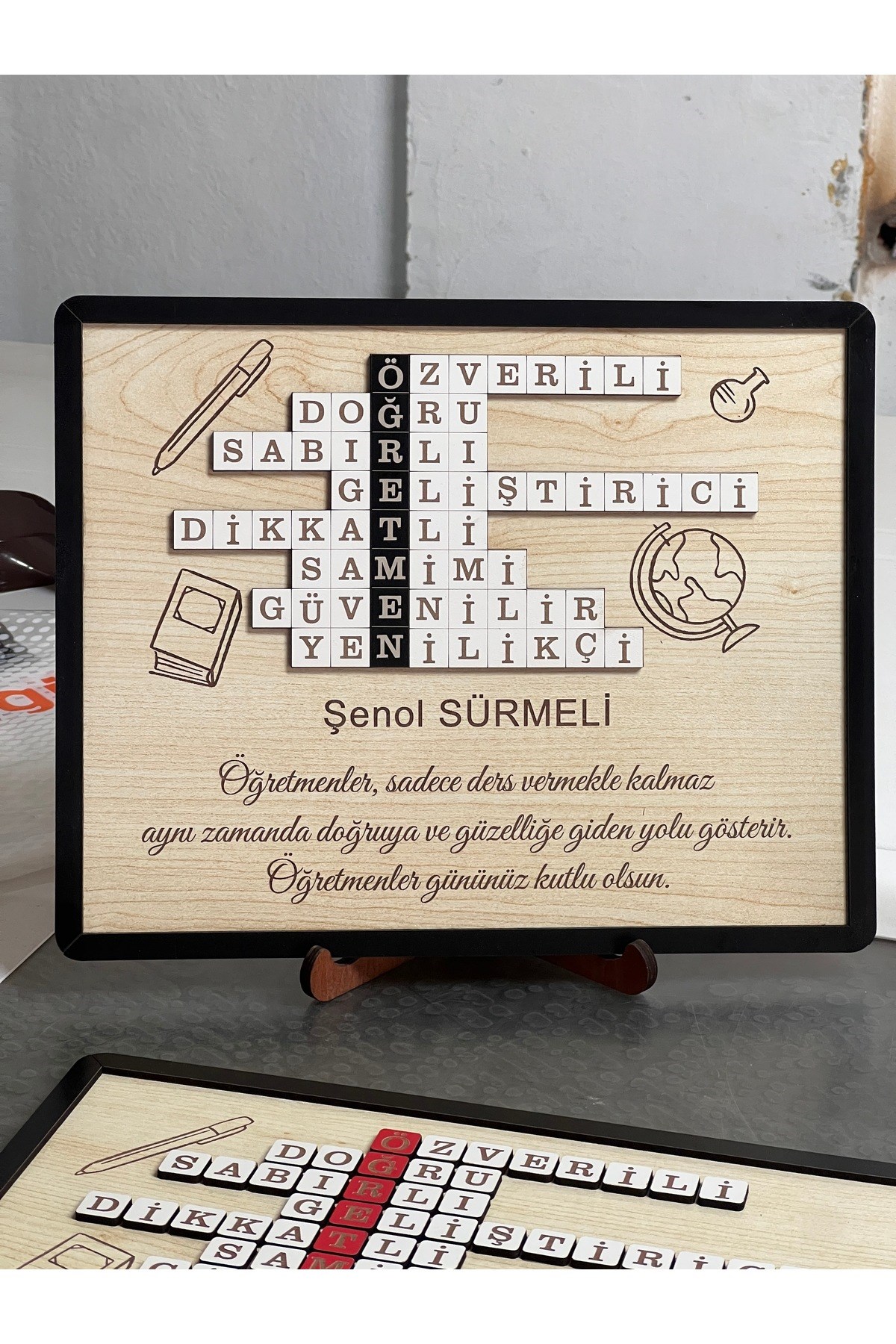 Kişiye Özel Ahşap Masa Süsü - Öğretmenler Günü Hediyesi