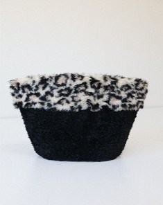 LEOPAR DETAYLI PELUŞ ÇANTA