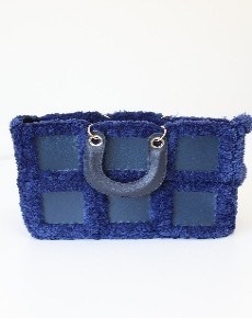 DERİ VE PELUŞ DETALI ÇANTA