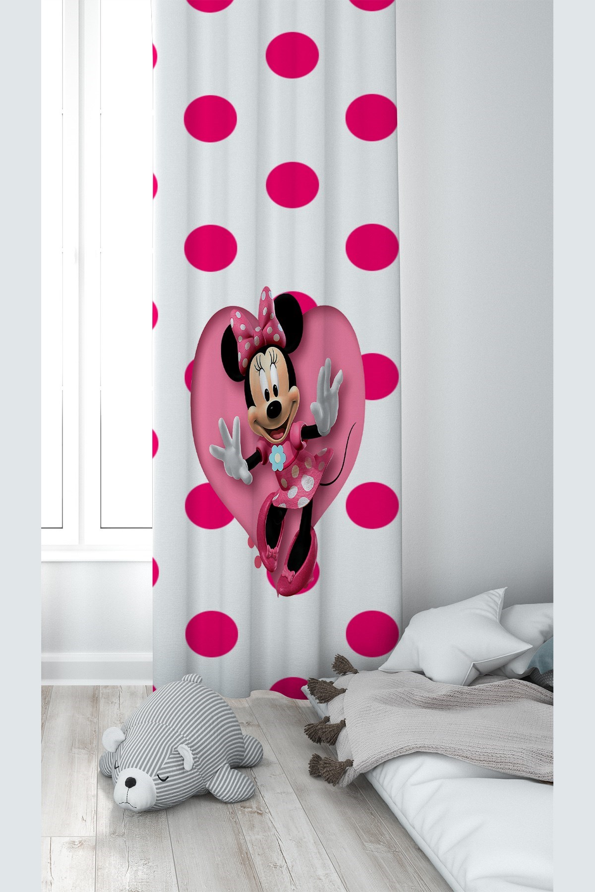 Minnie Mouse Benekli Puantiyeli Dijital Baskı Yıkanabilir Bebek Çocuk Odası Fon Perdesi