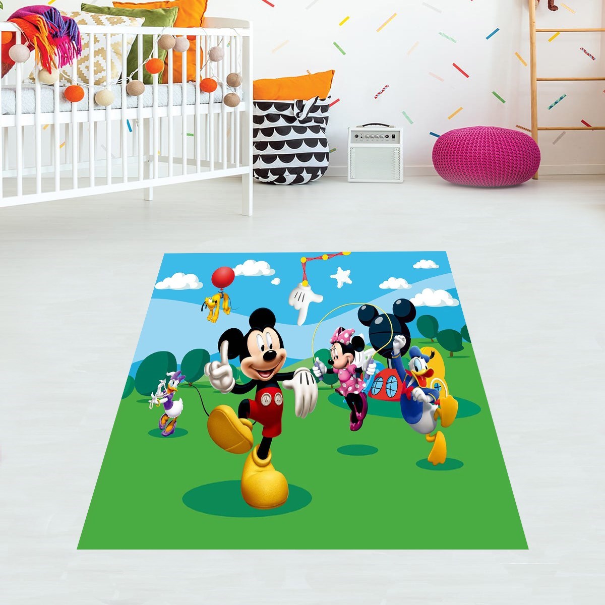 Mickey Mouse Halı Dijital Baskı Yıkanabilir Kaymaz Taban Çocuk Odası Halısı