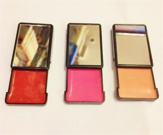 BUFFER® Telefon Arkasına Takılan Ayna ve Dudak Parlatıcısı Aparat 3 Adet