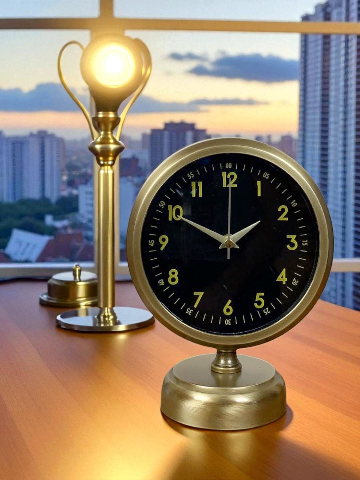Vintage Craft 25 x 20 Eskitme Metal Masa Saati — Platin duvar saatleri san.tic.ltd.şti.