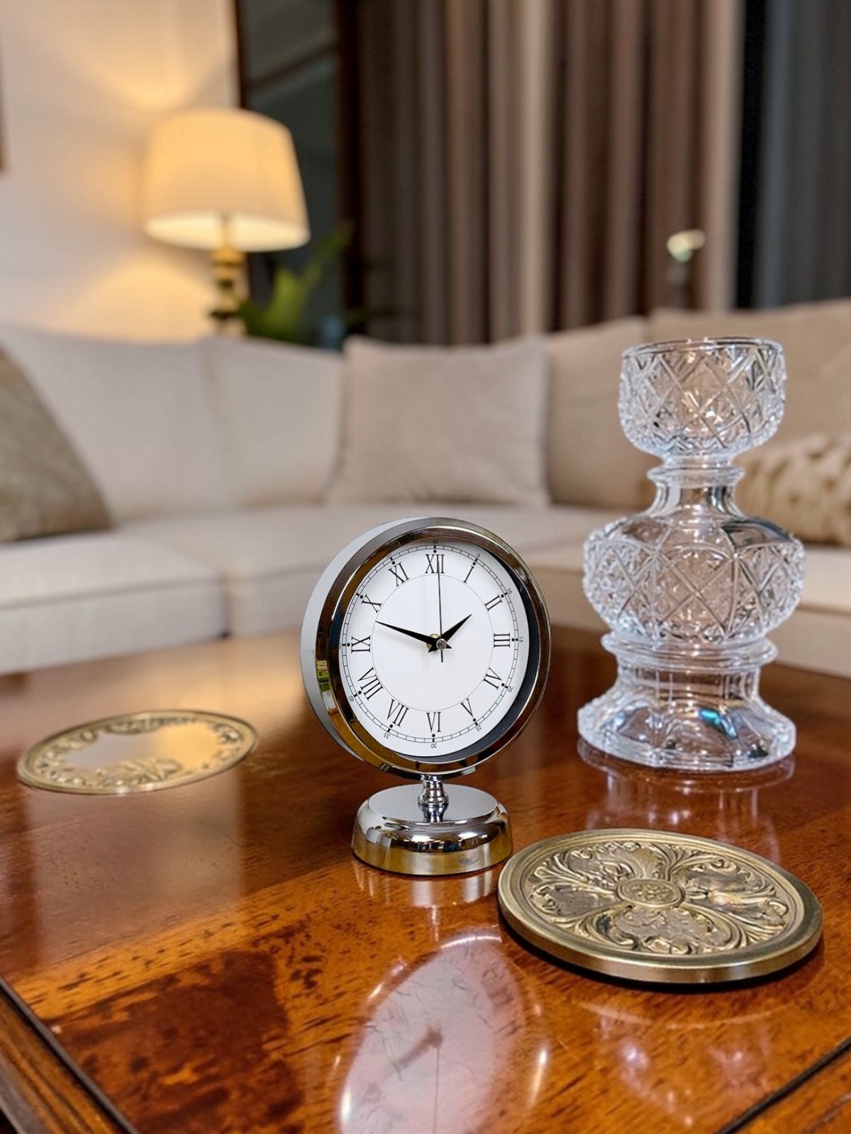 Sılver Classic Aura 25 x 20 Cm Metal Krom Masa Saati — Platin duvar saatleri san.tic.ltd.şti. — görsel 2