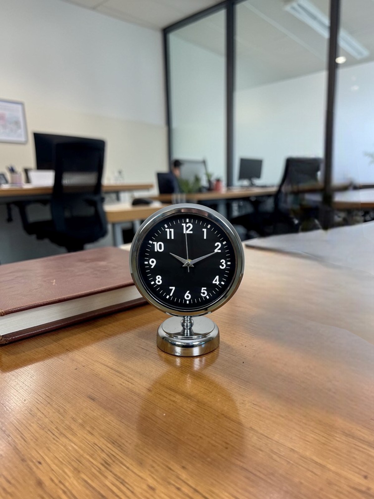 Prestij Krom 25 x 20 Cm Metal Masa Saati — Platin duvar saatleri san.tic.ltd.şti.