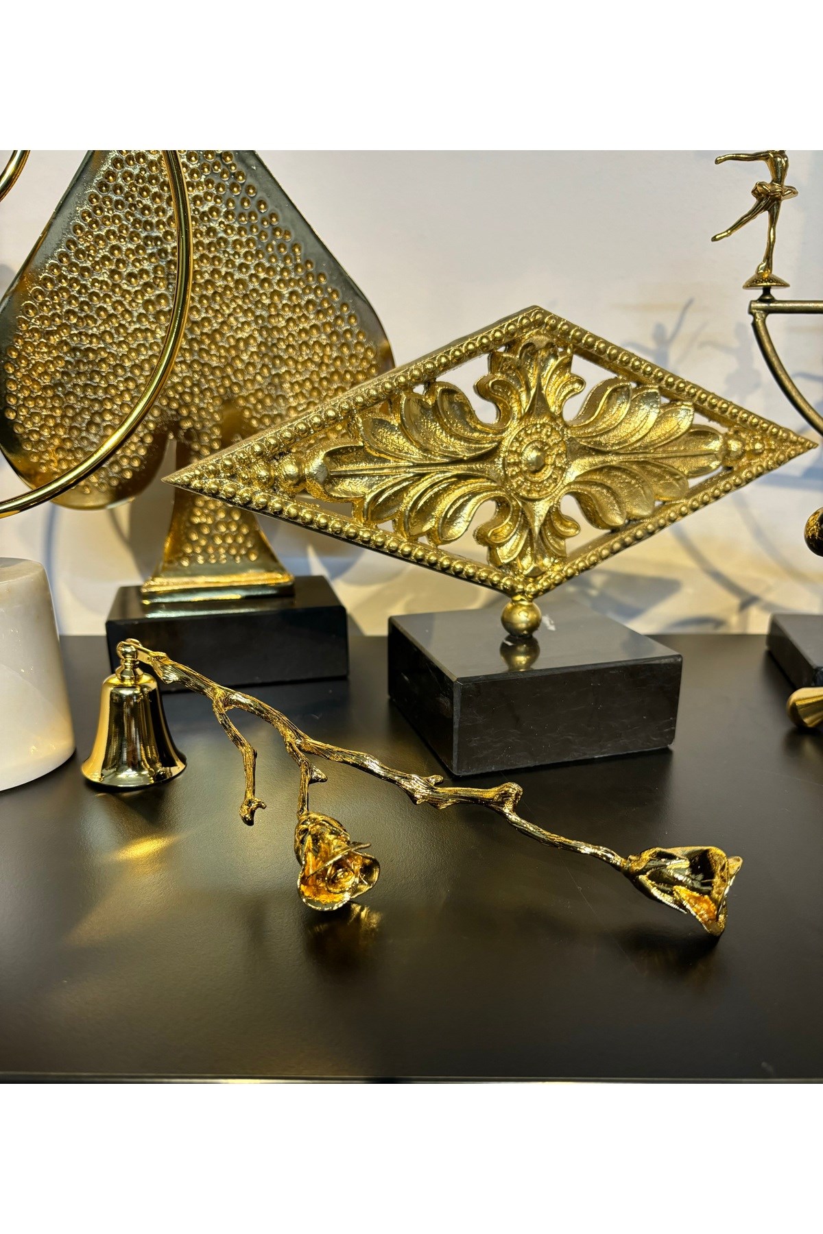 İKİ GÜLLÜ MUM SÖNDÜRÜCÜ-GOLD