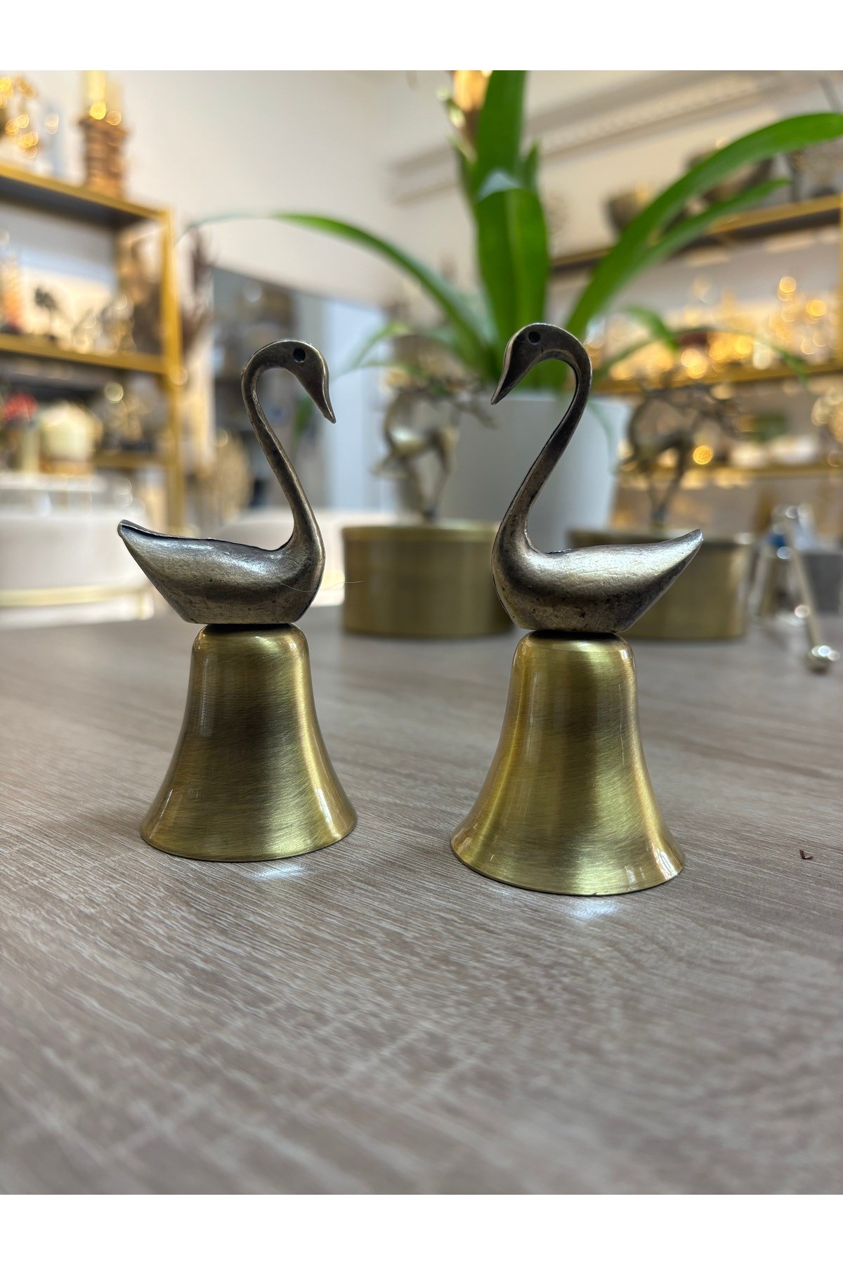 Kuğulu Metal Çan Mum Söndürücü-Antik Bronz