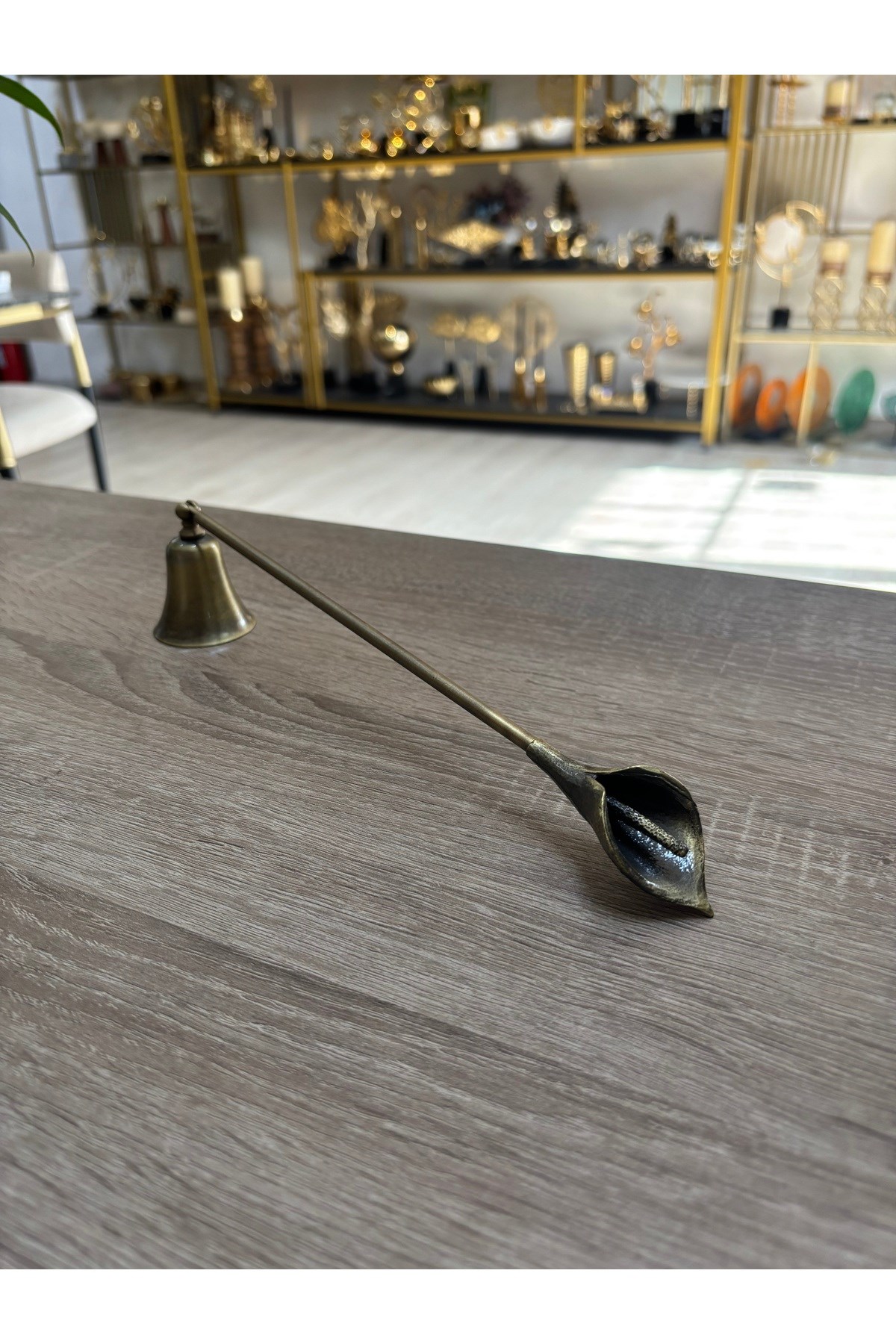 GALA ÇİÇEĞİ MUM SÖNDÜRÜCÜ-ANTİK BRONZ