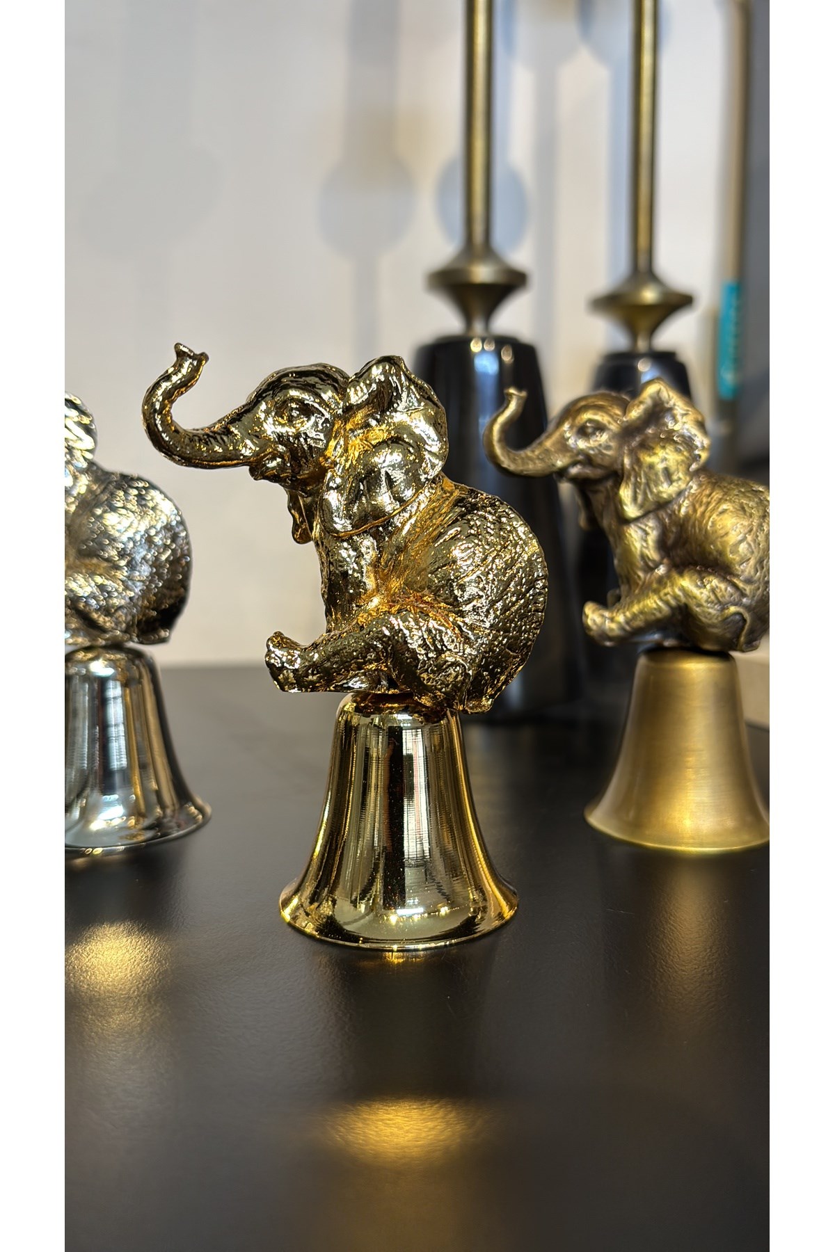 OTURAN FİLLİ SEVİMLİ ÇAN MUM SÖNDÜRÜCÜ-GOLD