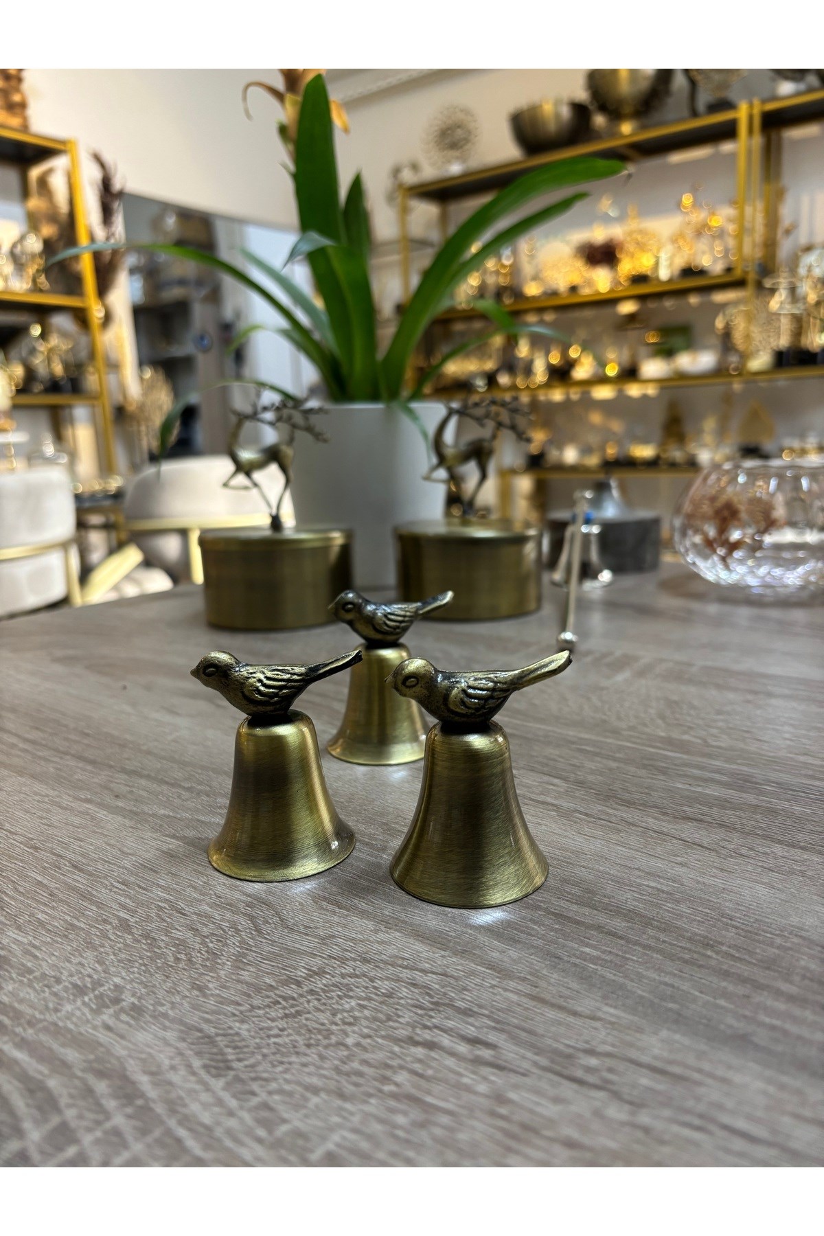 MİNİK SERÇELİ ÇAN MUM SÖNDÜRÜCÜ-ANTİK BRONZ