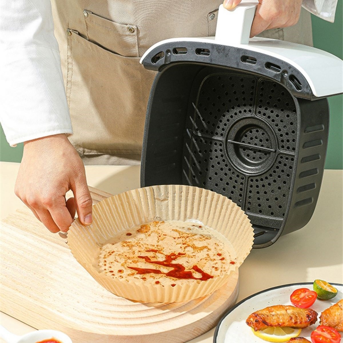 50 Adet 20 cm Air Fryer Pişirme Kağıdı Tek Kullanımlık Yağ Geçirmez Yuvarlak Tabak Model PVC — Veyo — görsel 6