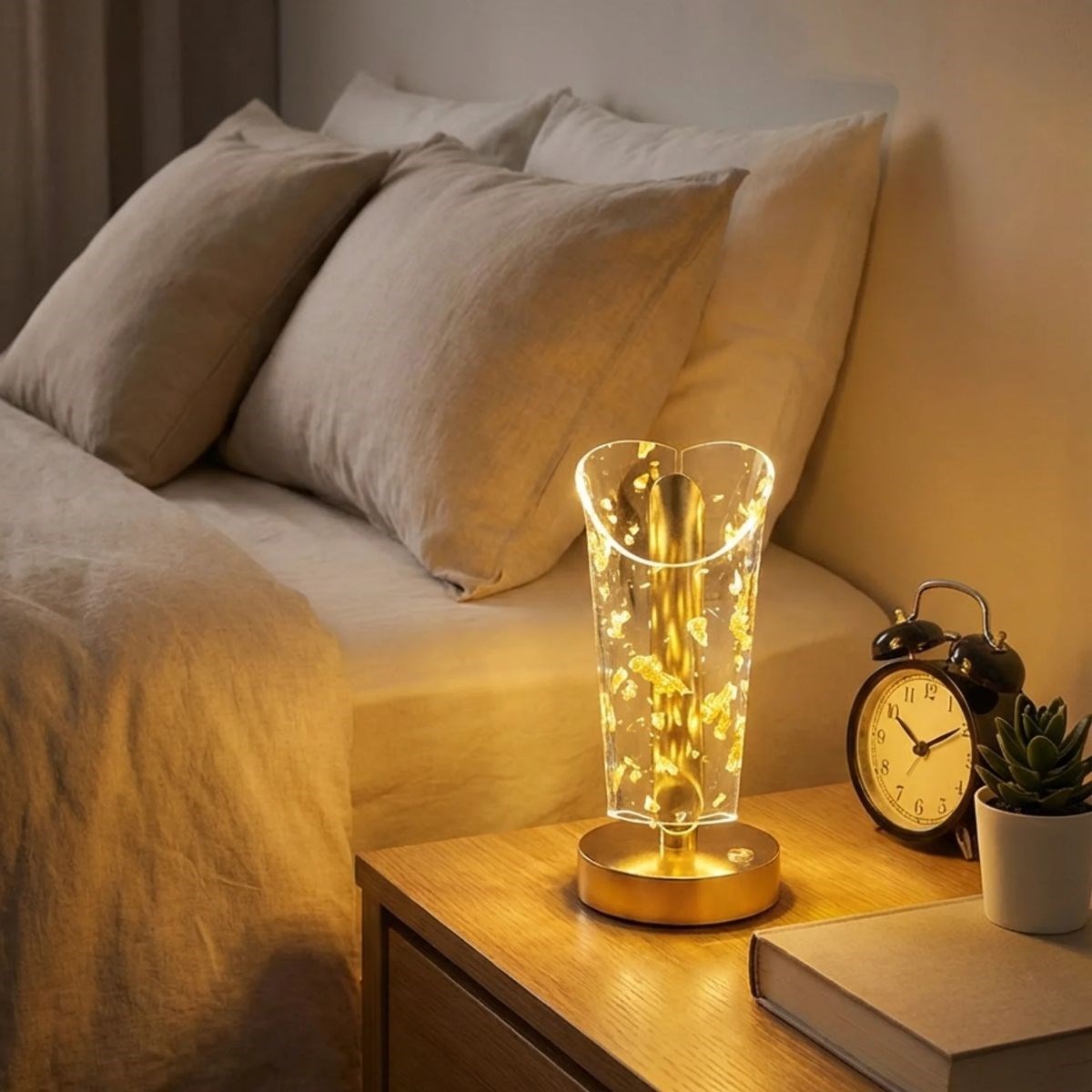 Açık Silindirik Kristal Altın Toz Model LED Masa Lambası – Gold Tabanlı, Dokunmatik, 3 Renk Işık Modlu, Şarjlı Modern Dekoratif Gece Lambası — Veyo