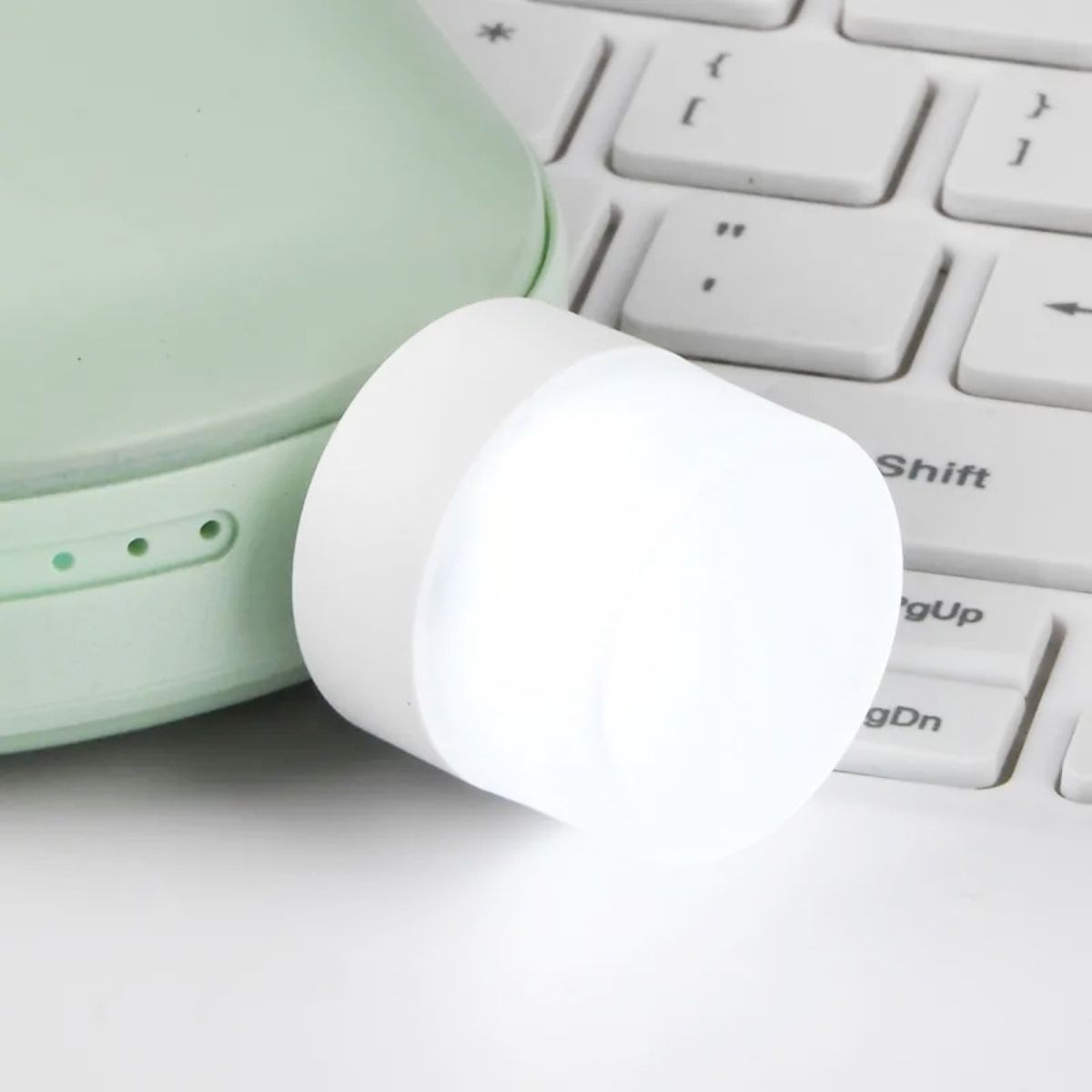 Mini Boy Usb Aydınlatma Led Göz Korumalı Okuma Işığı Mini Led Kolay Kullanılabilir Usb Gece Lambası — Veyo — görsel 2