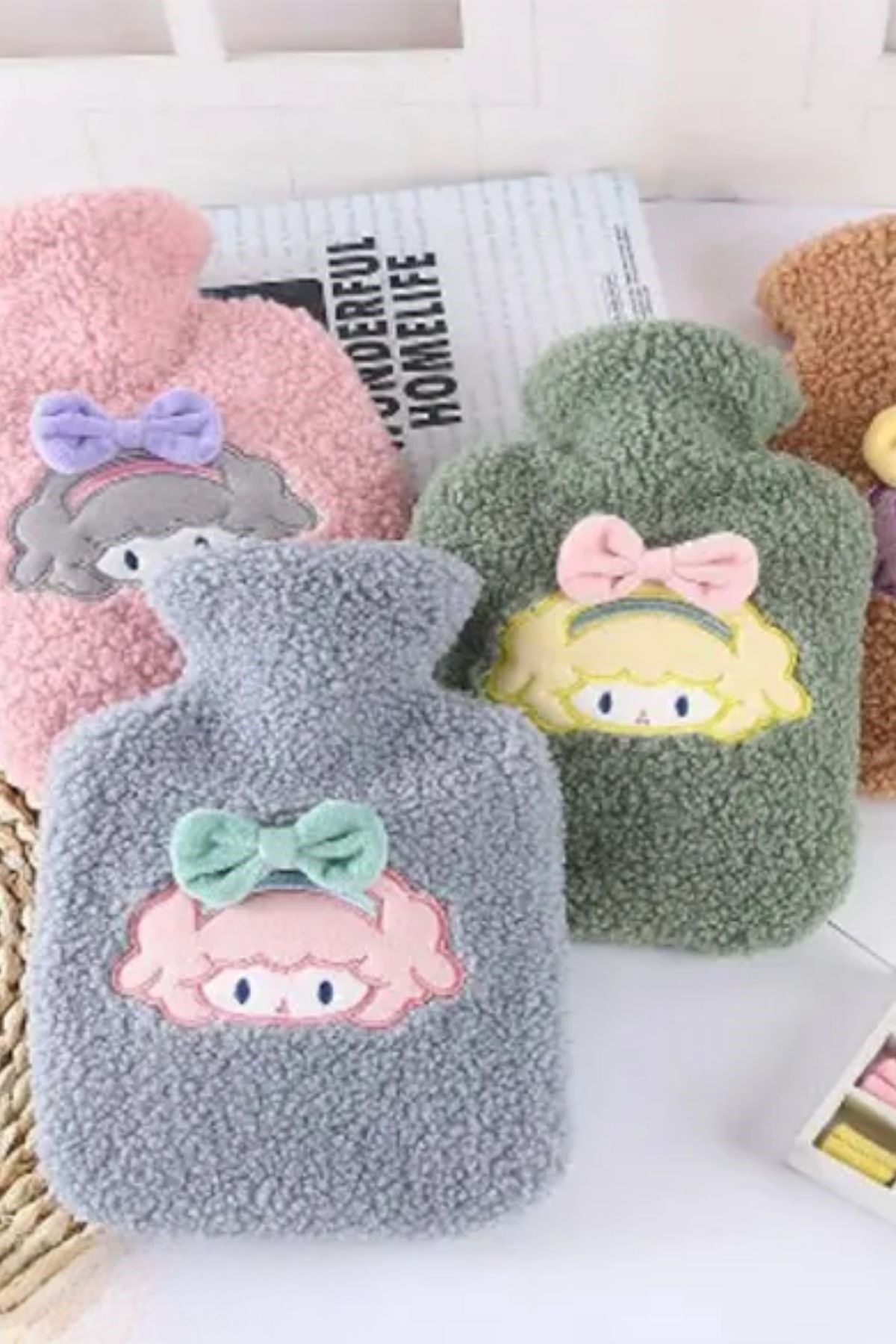 1 Litre Polar Peluş Örgülü,Kurdeleli Saçlı Kız Model Sıcak Su Torbası — Veyo — görsel 2
