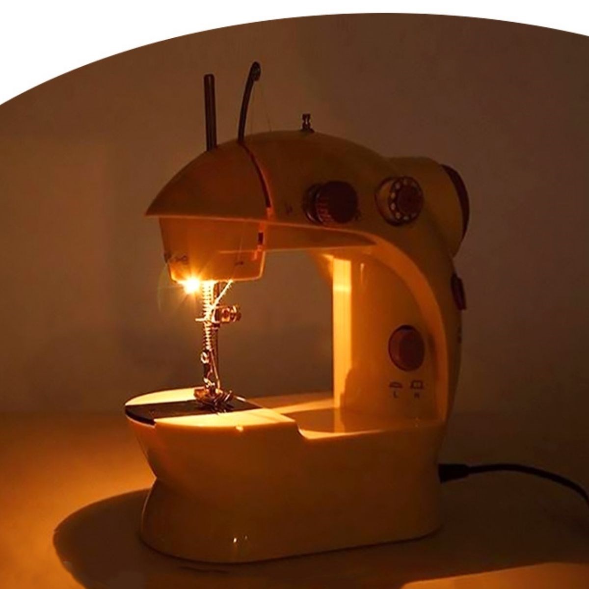 Pratik Taşınabilir Elektrikli veya Pilli Seyahat Tipi Hız Ayarlı Kademeli Dikiş Makinesi — Veyo — görsel 4