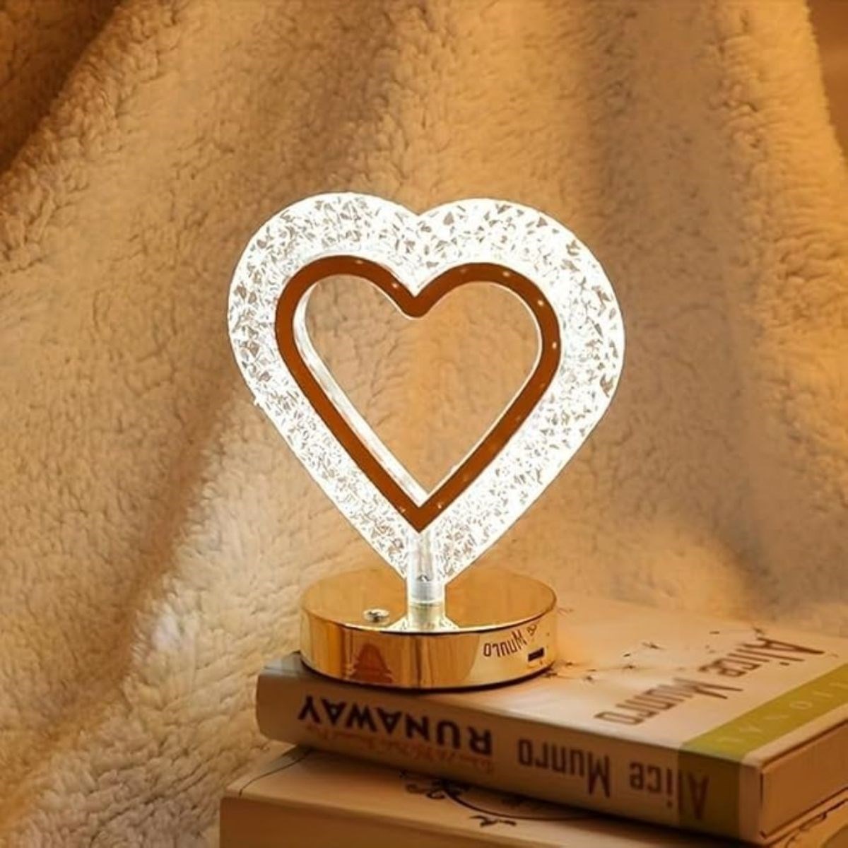 Kalp Şeklinde Kristal LED Masa Lambası – Dokunmatik, 3 Renk Işık Modlu, Şarjlı Mini Dekoratif Gece Lambası — Veyo — görsel 2