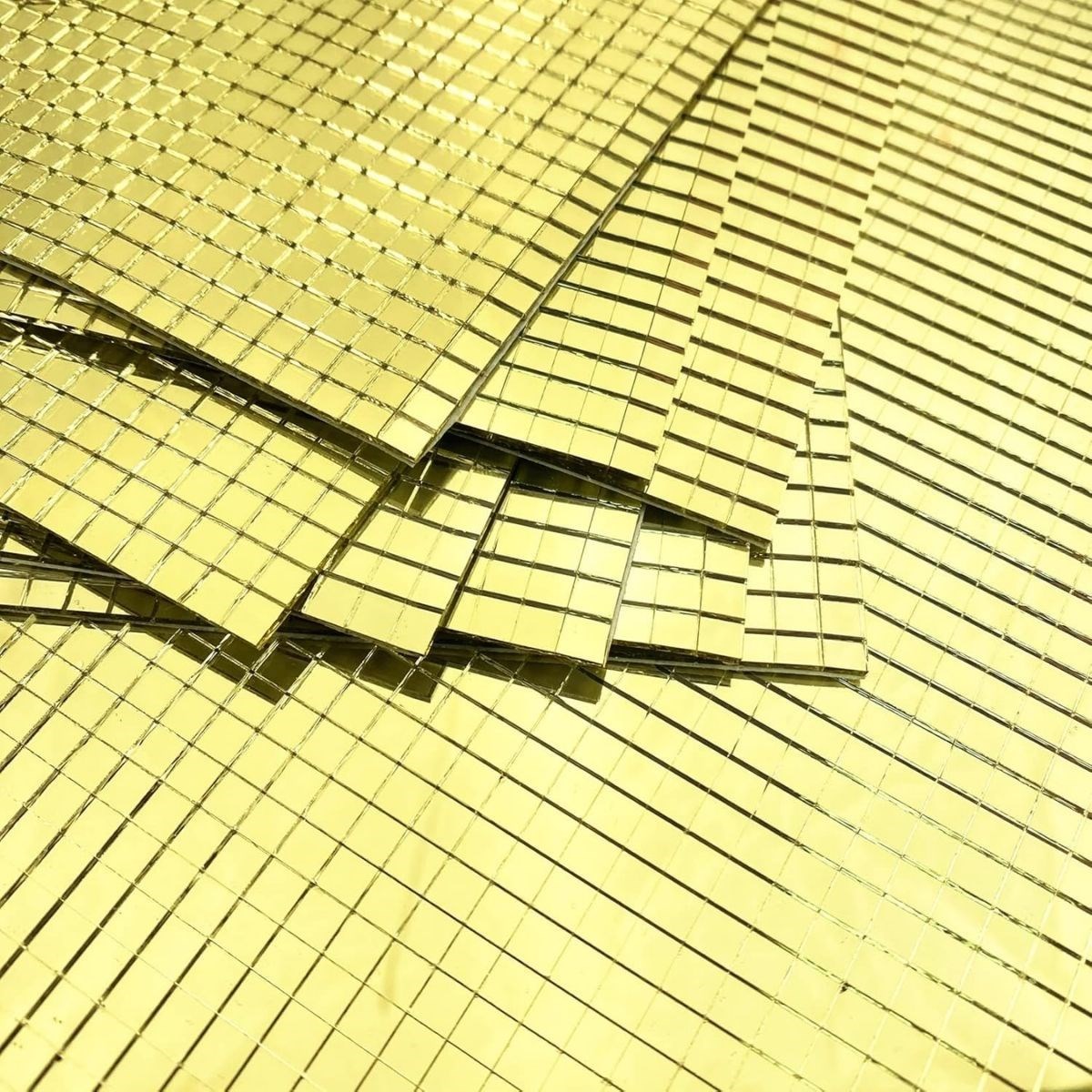 Kare Gold Cam Mozaik Fayans Çıkartmaları El İşi Kare Cam Fayans Kendinden Yapışkanlı Aynalı Dekor Panel 30x30 Cm — Veyo — görsel 4