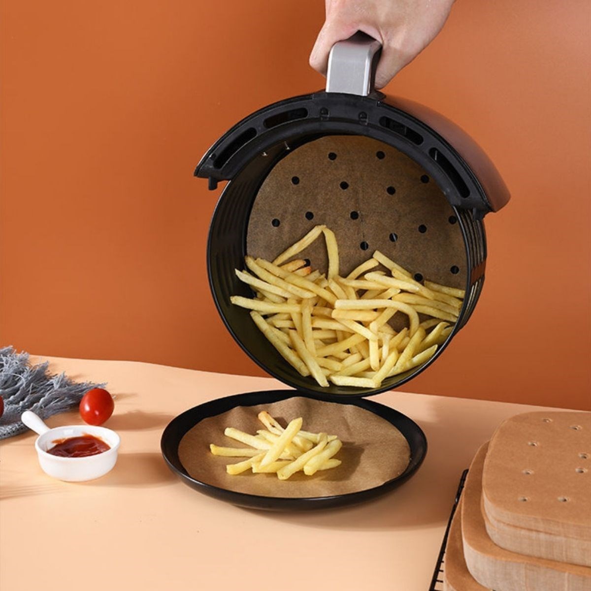 50 Adet Air Fryer Pişirme Kağıdı Tek Kullanımlık Gıda Pişirme Kağıdı Delikli Yuvarlak Model — Veyo — görsel 2
