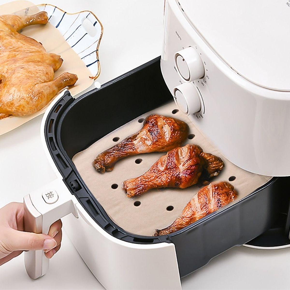 50 Adet Air Fryer Pişirme Kağıdı Tek Kullanımlık Hava Fritöz Yapışmaz Yağlı Kağıt Delikli Model — Veyo — görsel 2
