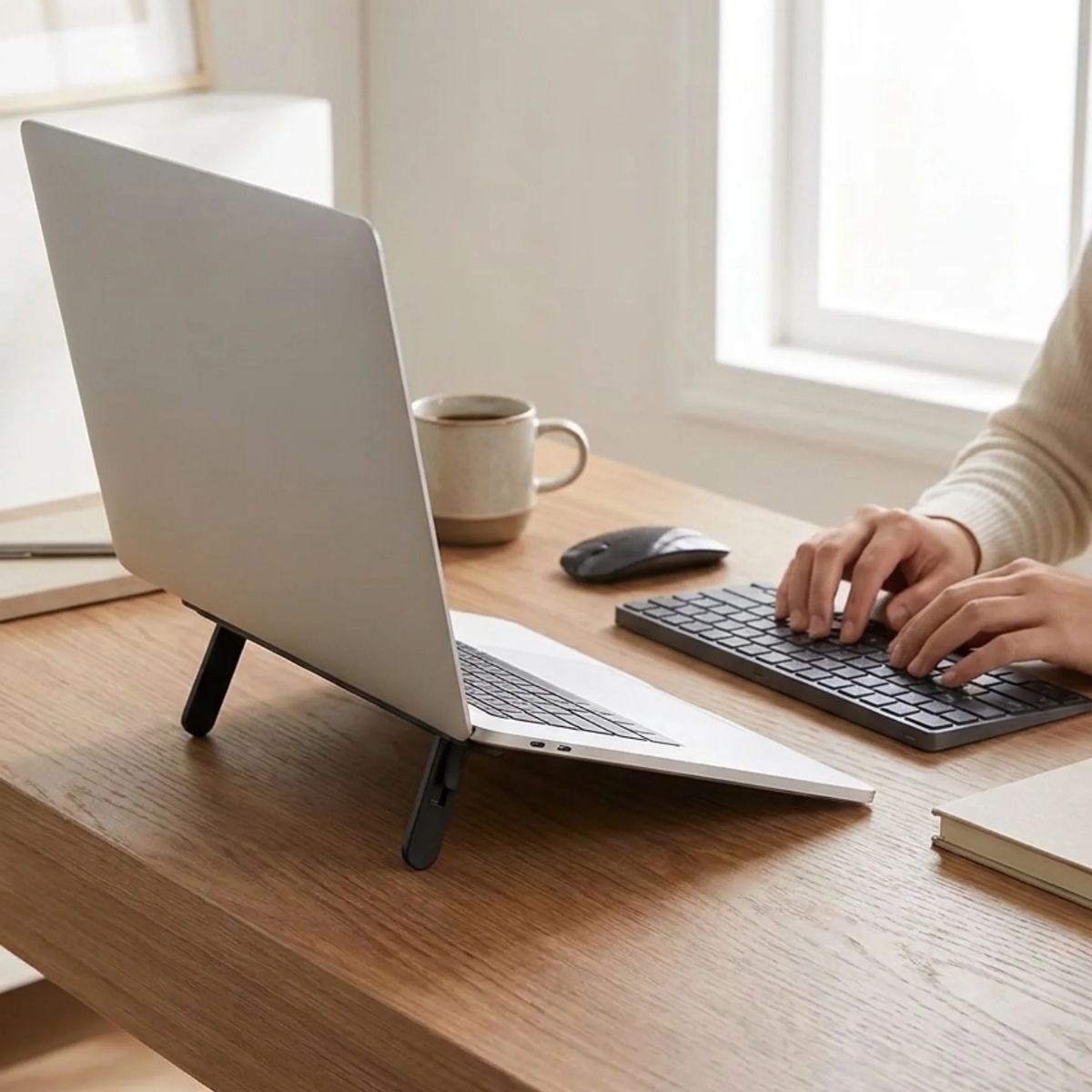 2 Kademeli Katlanabilir Laptop Standı – Kendiliğinden Güçlü Yapışkanlı, Ergonomik Tablet Yükseltici — Veyo — görsel 4