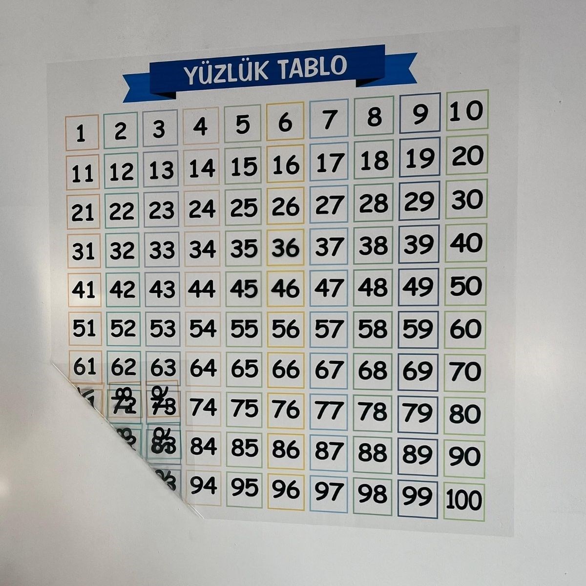 Matematik Öğreten Yüzlük Tablo Duvarda İz Bırakmaz Akıllı Kağıt Yapışkansız Statik 60x60 cm — Veyo — görsel 5