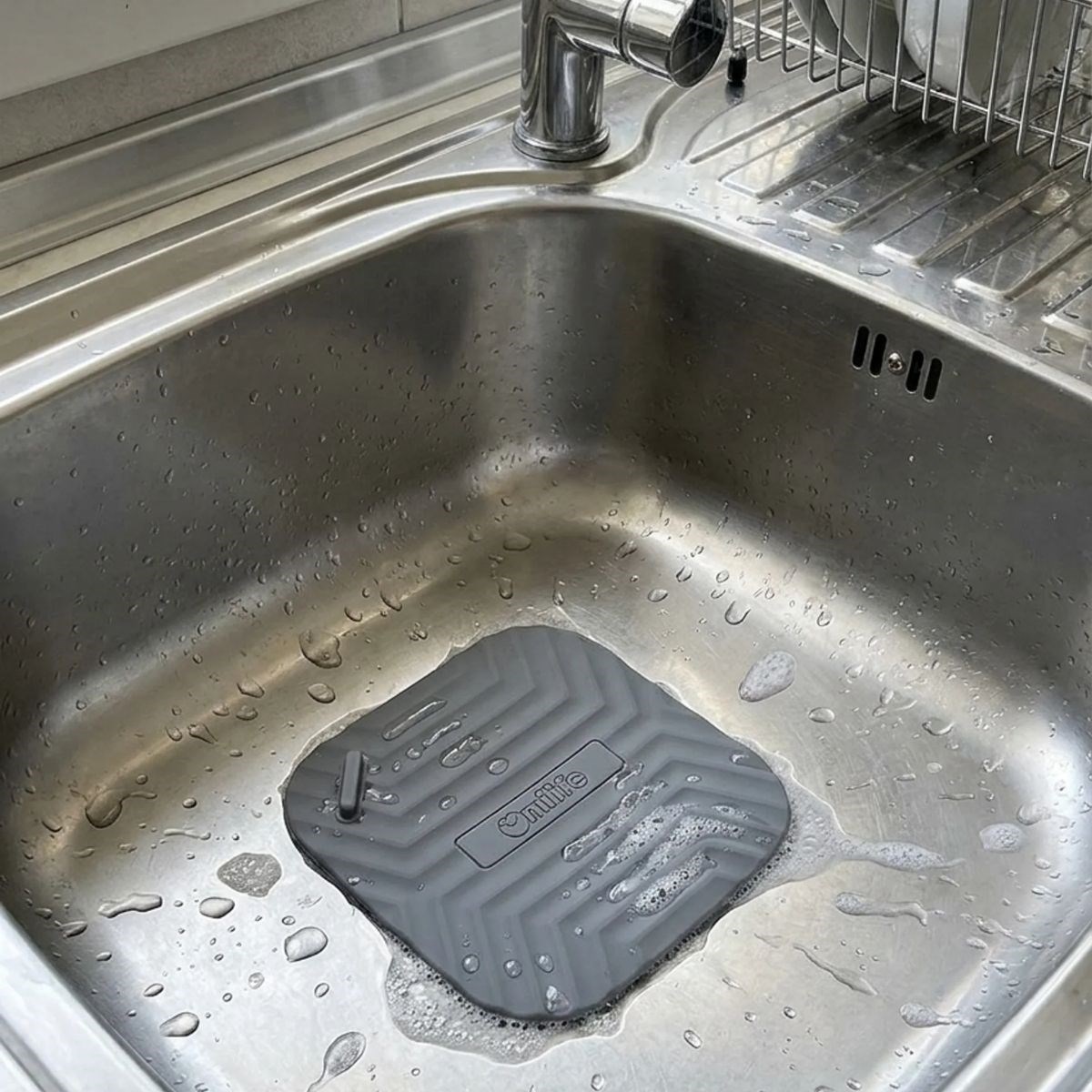 Gri Kare Evye Gider Koku Önleyici Silikon Mat – Lavabo Süzgeç ve Haşere Engelleyici — Veyo — görsel 3