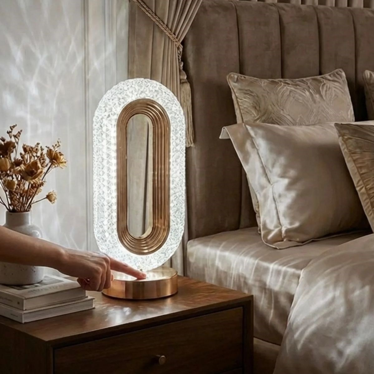 Oval Şeklinde Kristal LED Masa Lambası – Dokunmatik, 3 Renk Işık Modlu, Şarjlı Dekoratif Gece Lambası — Veyo — görsel 4