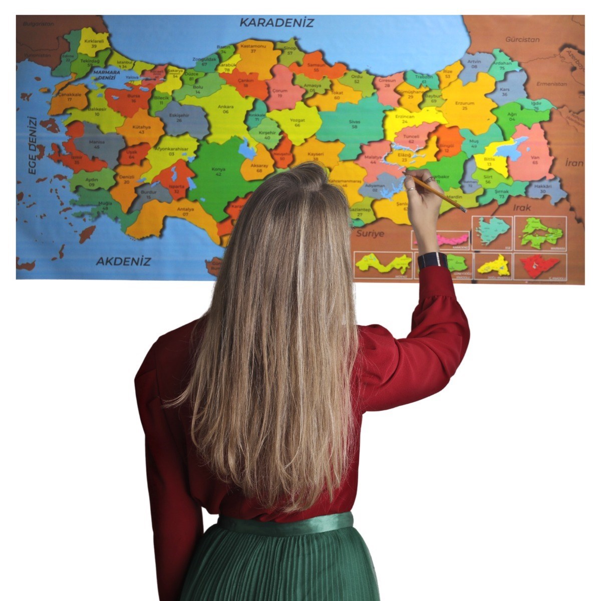 Renkli Türkiye Haritası Manyetik Yapıştırıcı Gerektirmeyen Duvar Stickerı 118 CM * 56 CM — Veyo — görsel 2